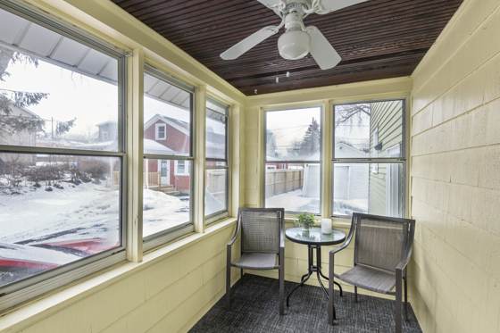 443 Crossfield Road, photo 6