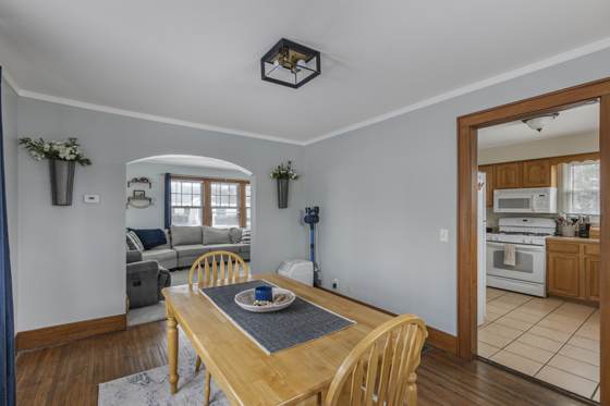 443 Crossfield Road, photo 12