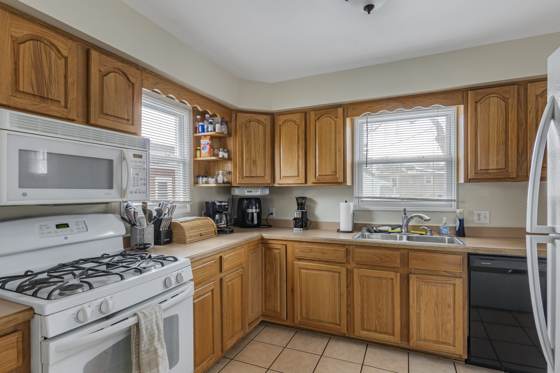 443 Crossfield Road, photo 14