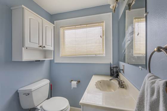 443 Crossfield Road, photo 18
