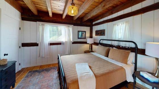 Vineyard Guest Barn, photo 11