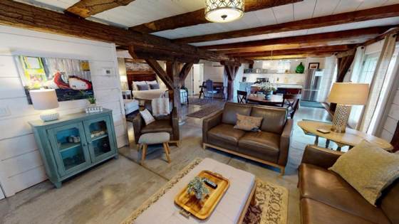 Vineyard Guest Barn, photo 13